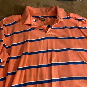 Men’s short sleeved polo type shirt
